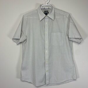 Club Monaco Men’s Regular Fit Short Sleeve Plaid Button Down Shirt